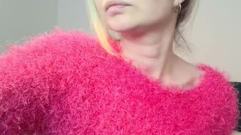 Snapshot of anabellaana11 chatting on March 3, 3:20 pm anabellaana11 online show from March 3, 3:20 pm