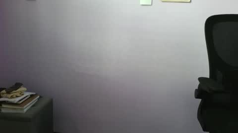 Snapshot of anabelucci_ chatting on April 11, 5:06 pm anabelucci_ online show from April 11, 5:06 pm