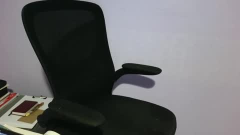 Snapshot of anabelucci_ chatting on April 21, 1:53 am anabelucci_ online show from April 21, 1:53 am