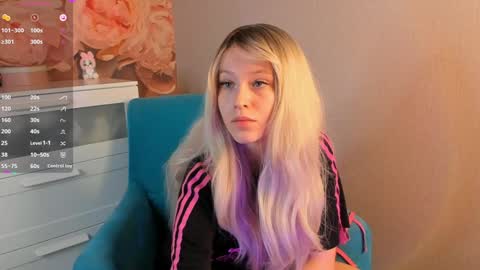 Snapshot of anadeya chatting on December 9, 10:30 pm Deya online show from December 9, 10:30 pm