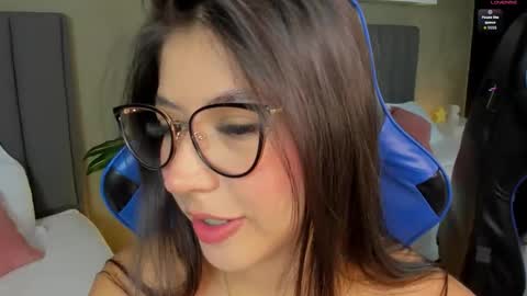 A N A online show from May 14, 3:19 pm