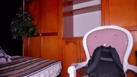 Anahi online show from October 22, 3:07 am