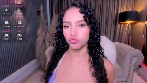 Anahi Curlie online show from May 11, 11:05 am