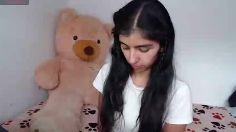 Snapshot of anahibrowns95 chatting on February 20, 8:53 pm Anahi Browns online show from February 20, 8:53 pm