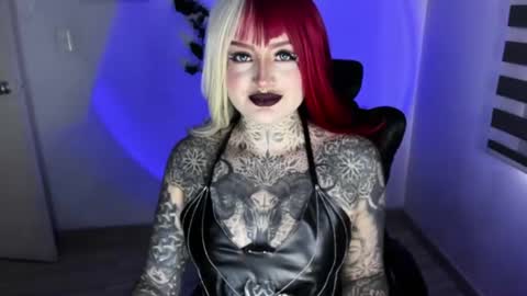 Snapshot of anai_gomez chatting on June 24, 5:23 pm Callme Mistress Ani online show from June 24, 5:23 pm