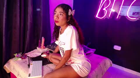 anais  cooper  online show from December 12, 6:53 pm