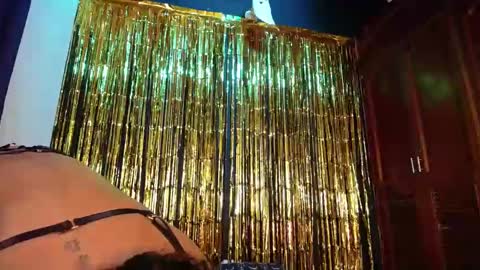 anais  cooper  online show from January 3, 9:15 pm
