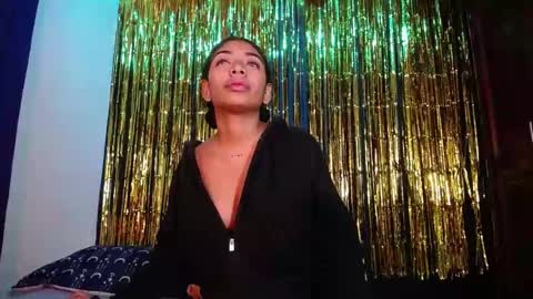 anais  cooper  online show from January 5, 6:13 pm