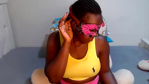 anakiss7 online show from May 12, 7:38 am