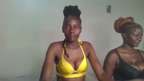 Snapshot of analeia_ chatting on January 6, 9:00 pm Analeia online show from January 6, 9:00 pm