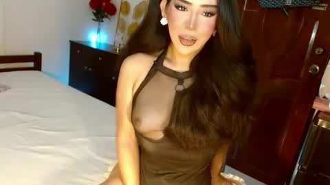 Thena online show from April 26, 11:13 pm