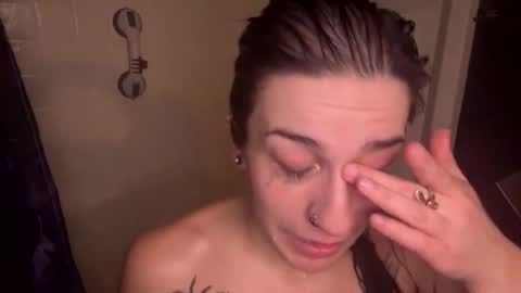 Snapshot of analove_666 chatting on October 21, 2:01 am AnaLove online show from October 21, 2:01 am