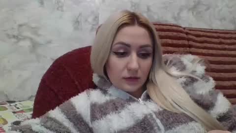 analqueen2024 online show from December 7, 6:37 pm
