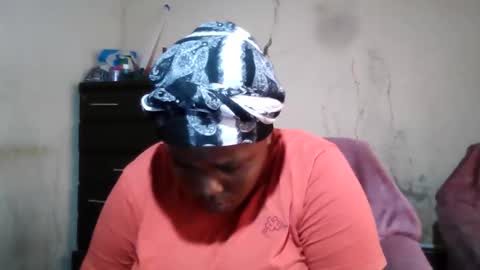 Snapshot of analslut1987 chatting on December 14, 6:52 am analslut1987 online show from December 14, 6:52 am