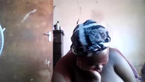 Snapshot of analslut1987 chatting on February 4, 7:03 am analslut1987 online show from February 4, 7:03 am