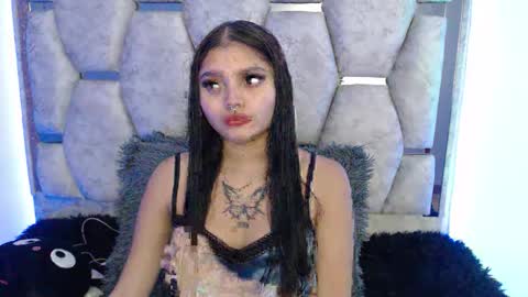 analymilles online show from March 30, 11:55 am