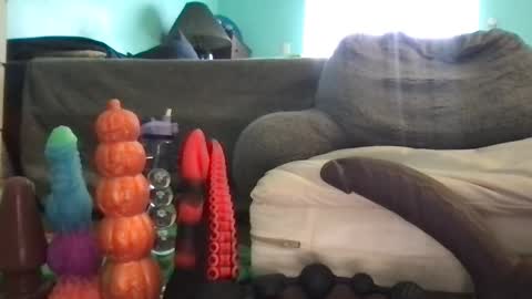 Snapshot of analzilla chatting on December 13, 7:53 pm Mandy online show from December 13, 7:53 pm