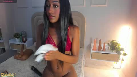 anamonroee online show from February 11, 8:03 pm