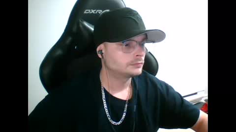 Snapshot of anarchyy1994 chatting on March 7, 10:56 am anarchyy1994 online show from March 7, 10:56 am