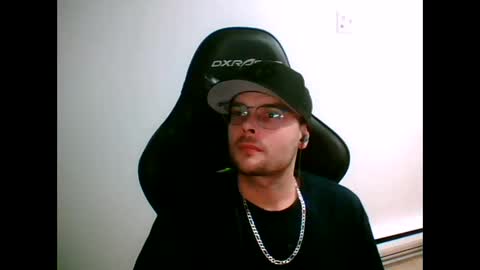 Snapshot of anarchyy1994 chatting on March 13, 8:43 am anarchyy1994 online show from March 13, 8:43 am