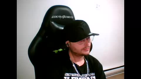 Snapshot of anarchyy1994 chatting on March 16, 8:18 am anarchyy1994 online show from March 16, 8:18 am