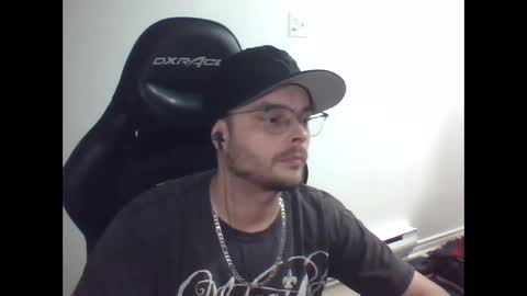 Snapshot of anarchyy1994 chatting on March 22, 8:51 am anarchyy1994 online show from March 22, 8:51 am