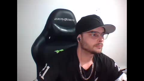 Snapshot of anarchyy1994 chatting on March 24, 9:03 am anarchyy1994 online show from March 24, 9:03 am