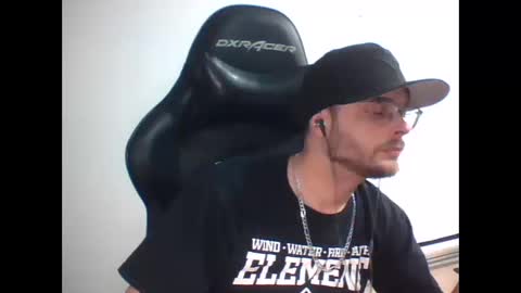 Snapshot of anarchyy1994 chatting on March 28, 9:20 am anarchyy1994 online show from March 28, 9:20 am