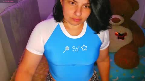 Ana online show from May 17, 9:33 pm