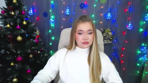 Snapshot of anastacyyellig chatting on December 15, 11:09 pm anastacyyellig online show from December 15, 11:09 pm