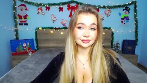 Snapshot of anastacyyellig chatting on December 30, 8:43 am anastacyyellig online show from December 30, 8:43 am