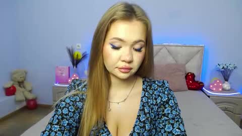 Snapshot of anastacyyellig chatting on January 16, 11:27 pm anastacyyellig online show from January 16, 11:27 pm