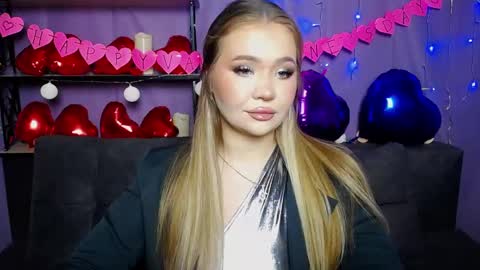 Snapshot of anastacyyellig chatting on February 2, 8:08 pm anastacyyellig online show from February 2, 8:08 pm