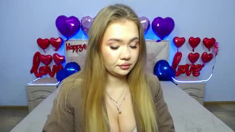 anastacyyellig online show from February 5, 12:27 pm
