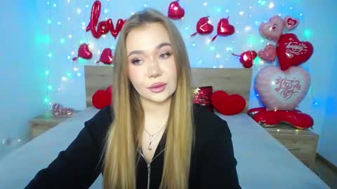 Snapshot of anastacyyellig chatting on February 7, 8:31 pm anastacyyellig online show from February 7, 8:31 pm