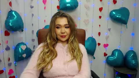 Snapshot of anastacyyellig chatting on February 16, 6:21 am anastacyyellig online show from February 16, 6:21 am