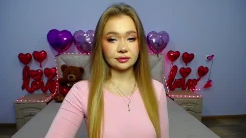 Snapshot of anastacyyellig chatting on March 5, 8:10 pm anastacyyellig online show from March 5, 8:10 pm