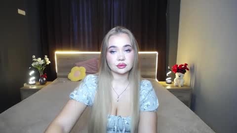 Snapshot of anastacyyellig chatting on September 11, 8:03 am anastacyyellig online show from September 11, 8:03 am