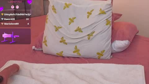 anastasia_cole_ online show from May 16, 7:34 pm