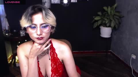 Snapshot of anastasia_fiore18 chatting on December 9, 10:09 pm anastacia fiore18 online show from December 9, 10:09 pm