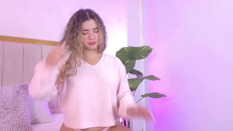 Snapshot of anastasia_steelegb chatting on March 19, 12:20 pm Mia online show from March 19, 12:20 pm