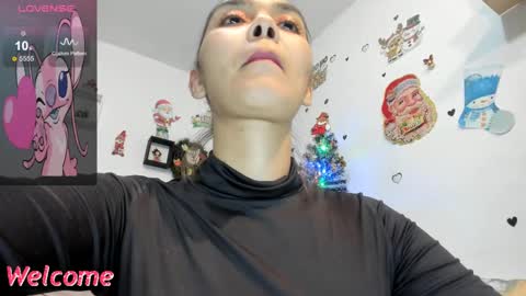 Snapshot of anastasia_tuya chatting on November 19, 2:00 am anastasia online show from November 19, 2:00 am