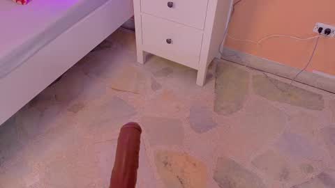 Kendra  online show from November 15, 10:23 am