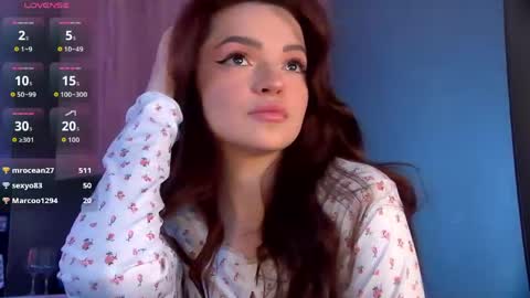 Snapshot of anawestt chatting on April 7, 10:48 am Ana online show from April 7, 10:48 am