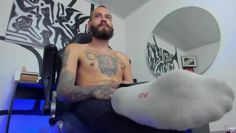 Andrs   -                   online show from May 14, 12:28 am