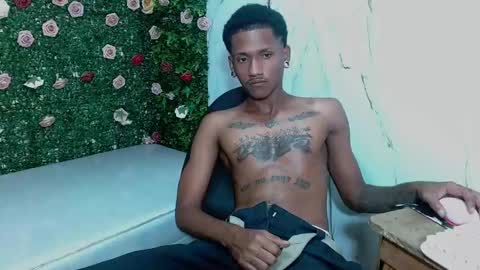 Snapshot of anderson_000 chatting on February 14, 7:21 pm ANDERSON online show from February 14, 7:21 pm