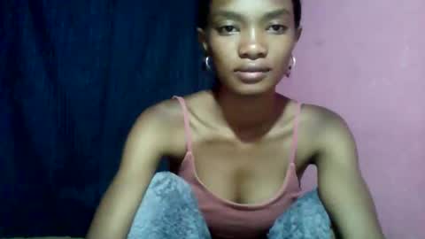 Snapshot of andohh237973 chatting on December 1, 10:37 pm andohh237973 online show from December 1, 10:37 pm