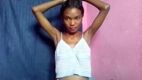 Snapshot of andohh237973 chatting on December 14, 10:20 am andohh237973 online show from December 14, 10:20 am