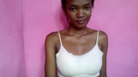 Snapshot of andohh237973 chatting on January 6, 8:18 am andohh237973 online show from January 6, 8:18 am