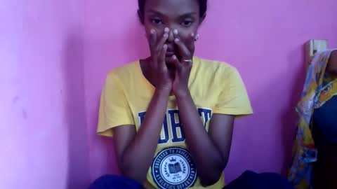 Snapshot of andohh237973 chatting on February 7, 5:00 am andohh237973 online show from February 7, 5:00 am